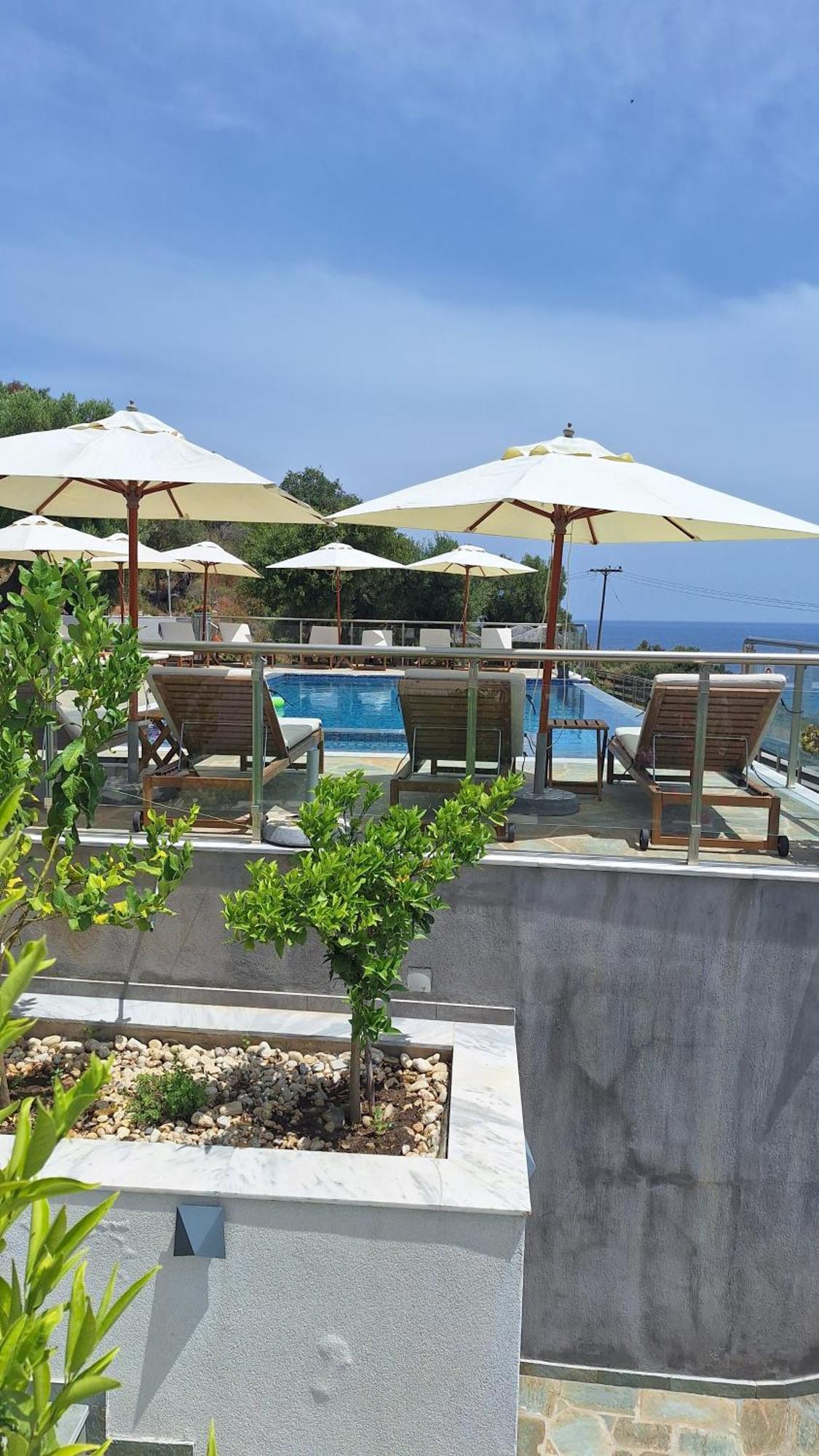 Sarti Thea Hotel Екстериор снимка