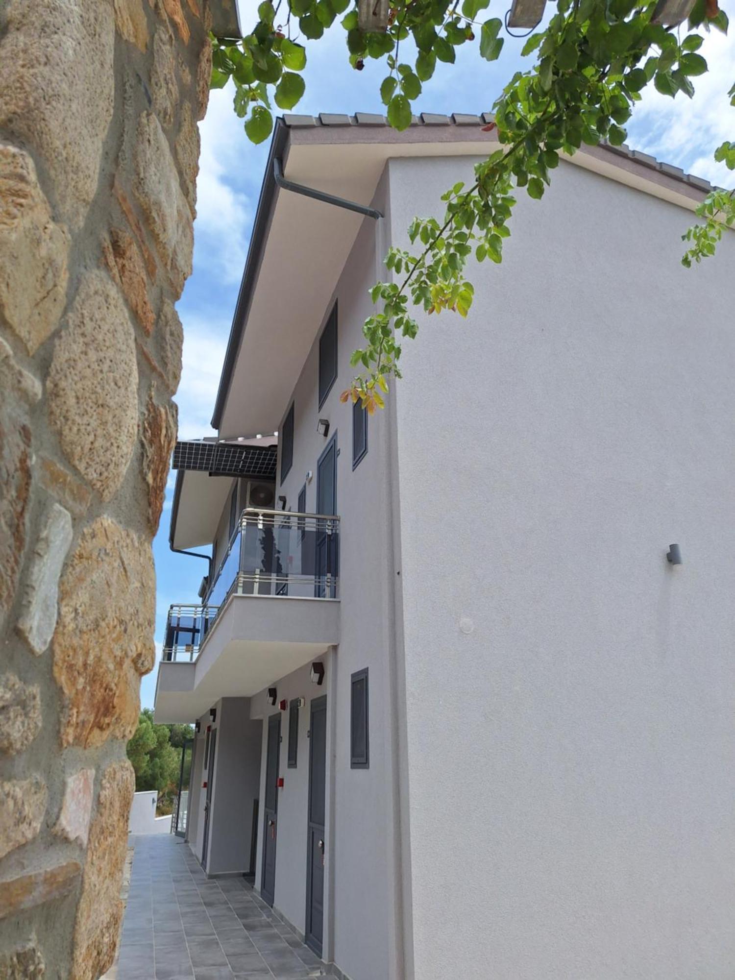 Sarti Thea Hotel Екстериор снимка